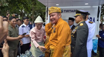 Ide Bupati OKU : Mobile Water Purifier Pertama di Indonesia, TIRRA DRINK Resmi Diluncurkan Gubernur Sumsel, Kado Inovatif Tirta Raja Di HUT ke-116 OKU